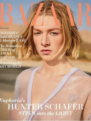Harper's Bazaar - Enero 2022 En Inglés